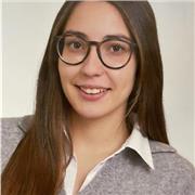 Profesora de apoyo escolar presencial y online